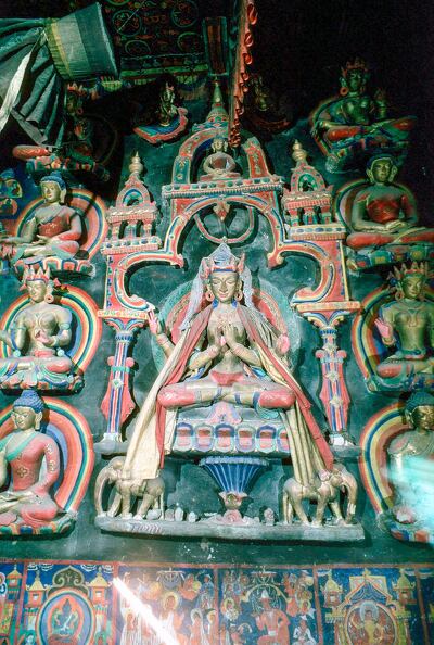 © Jaroslav Poncar 1992 Lalung JP92 38,02.jpg