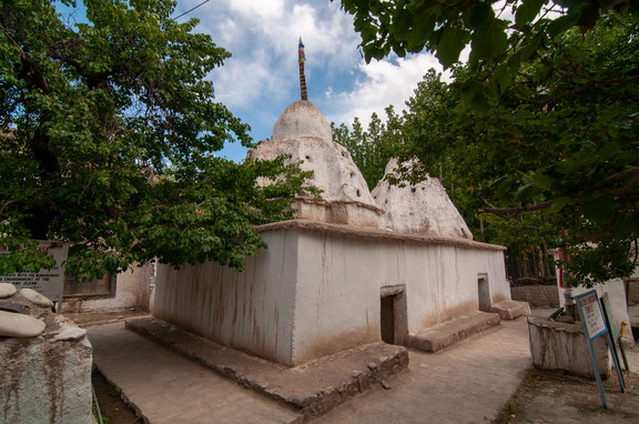 Tashi Gomang Chörten