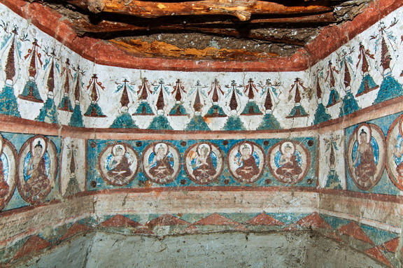 Tashi Gomang Chörten