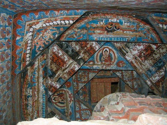Outer Chörten, ceiling