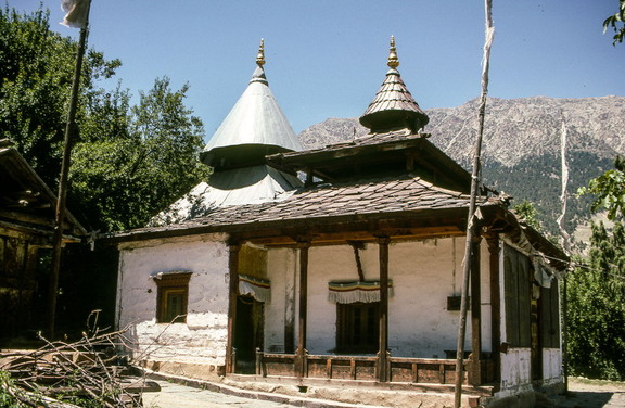 Lotsawa Lhakhang at Ribba